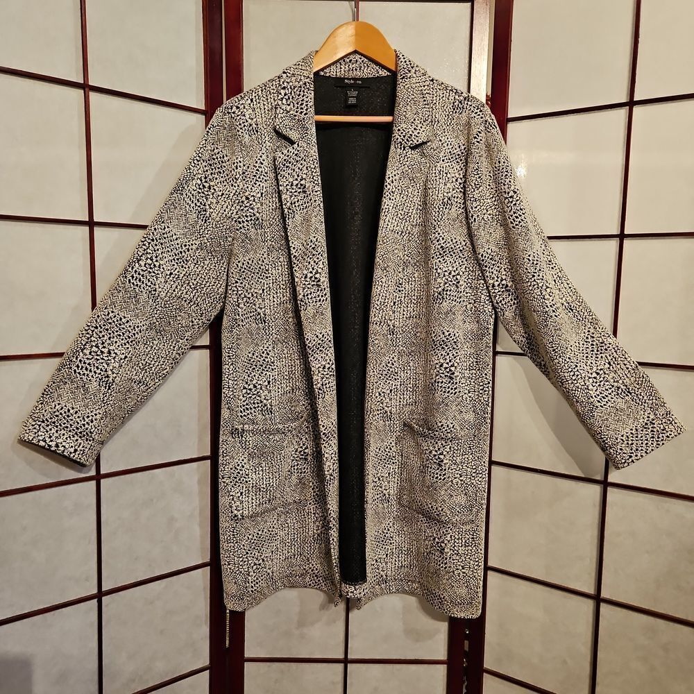 Style & Co. Black & Cream Open-faced Cardigan